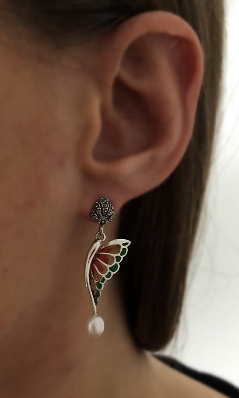 Stained Glass Butterfly Earrings Alas de Mariposa Verde Rojo