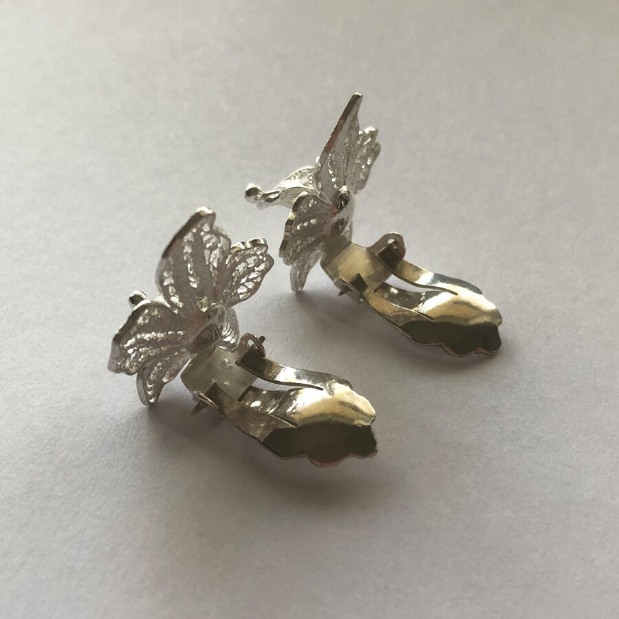 Silver Clip-On Earrings Orquideas