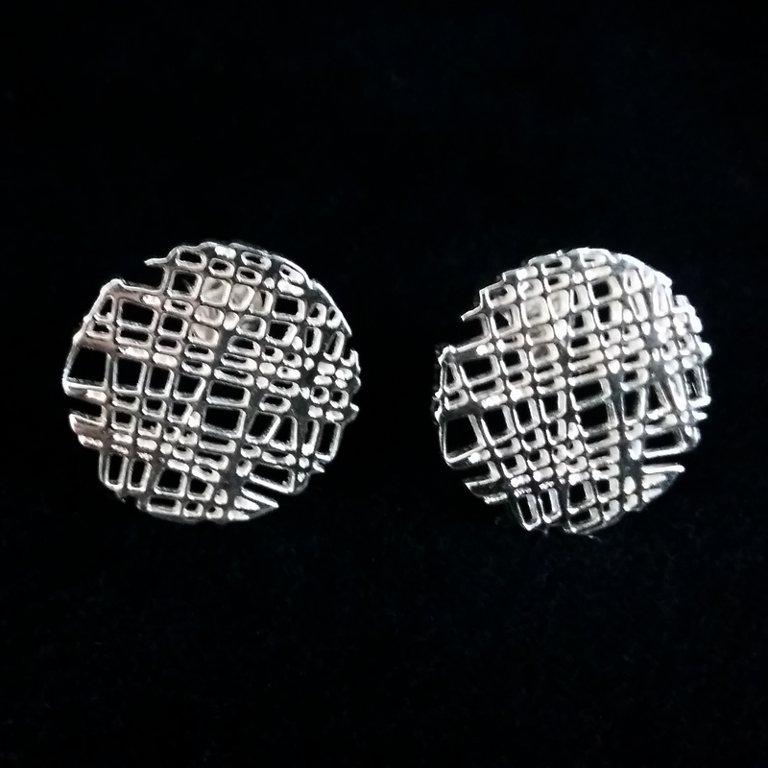 Silver Earrings Botones