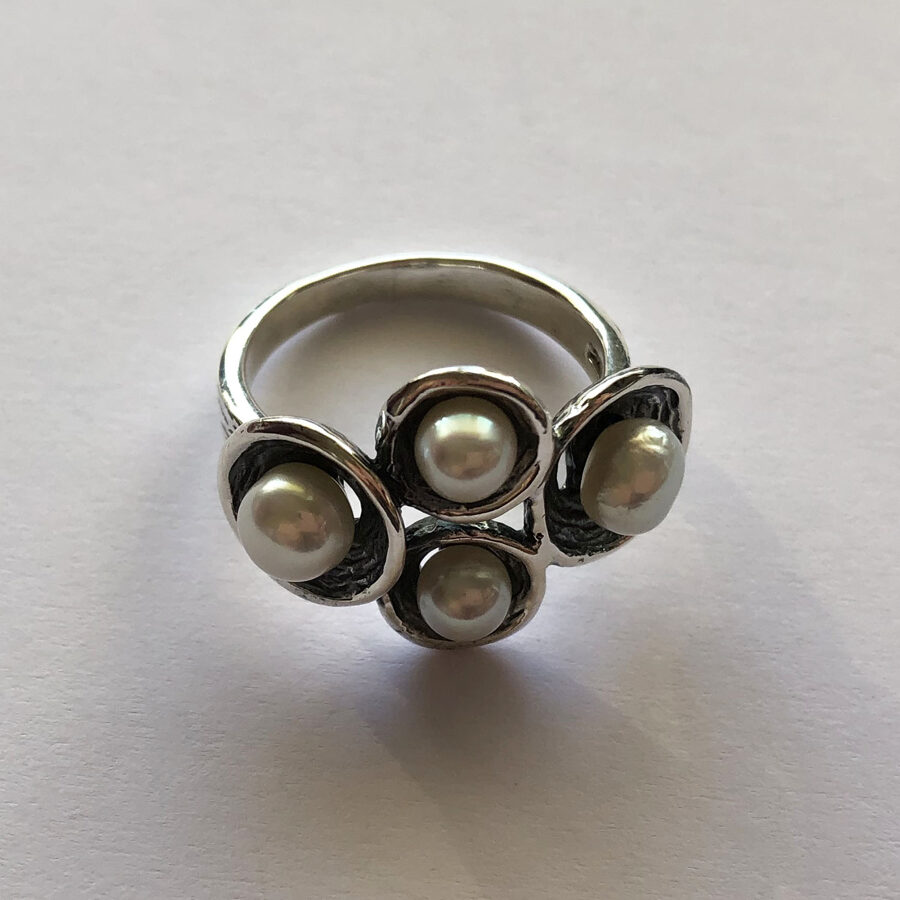 Pearl Ring La Perla