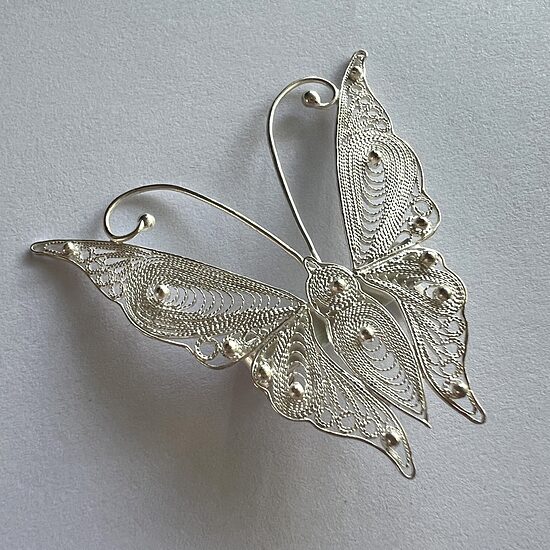 Filigree Brooch Mariposa Light