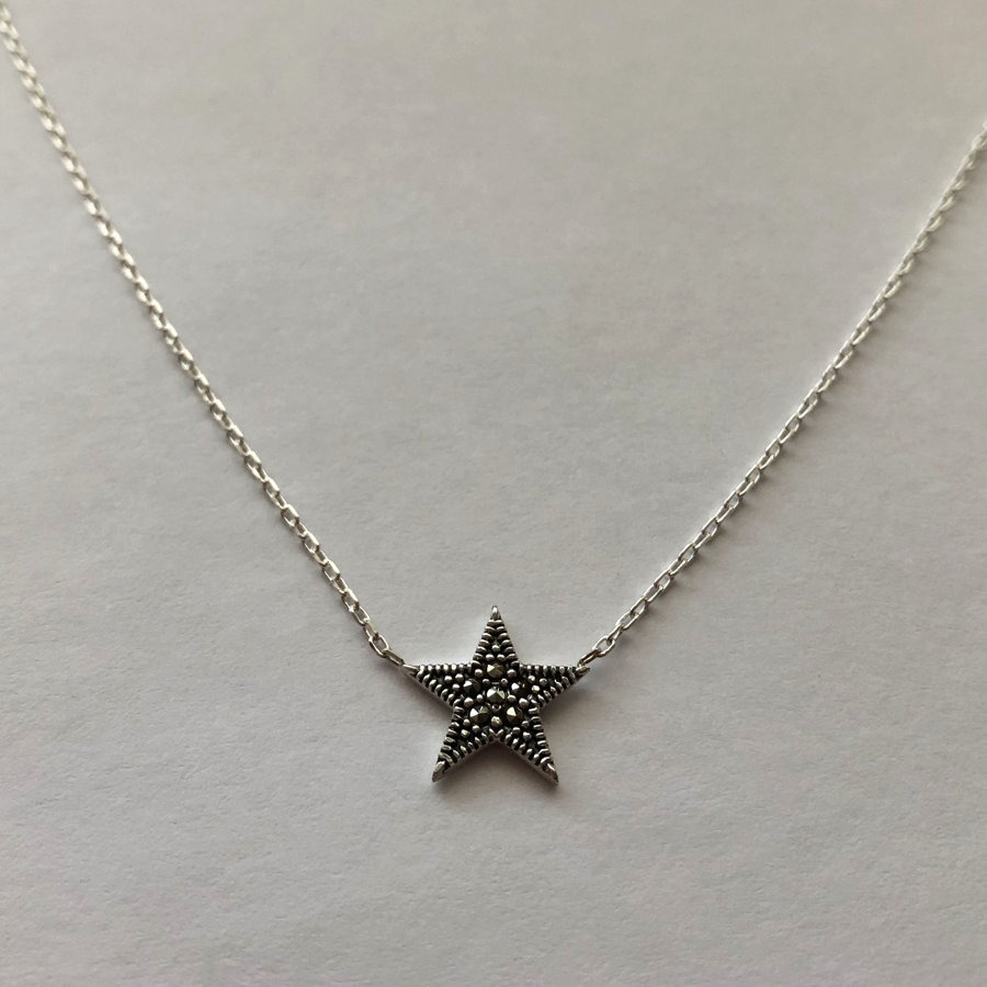 Star Necklace Estrella