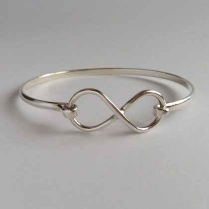 Sudraba rokassprādze Infinito Grande