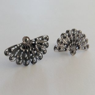 Filigree Earrings Abanico Oscuro
