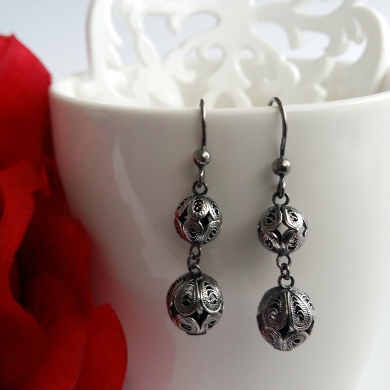 Filigree Earrings Almeria, dark