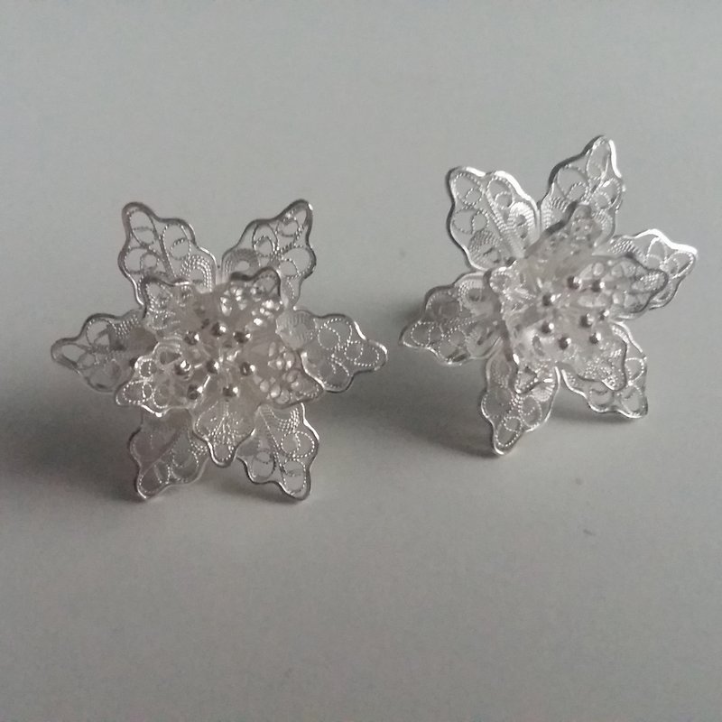 Filigree Earrings Flor de Amor Grande