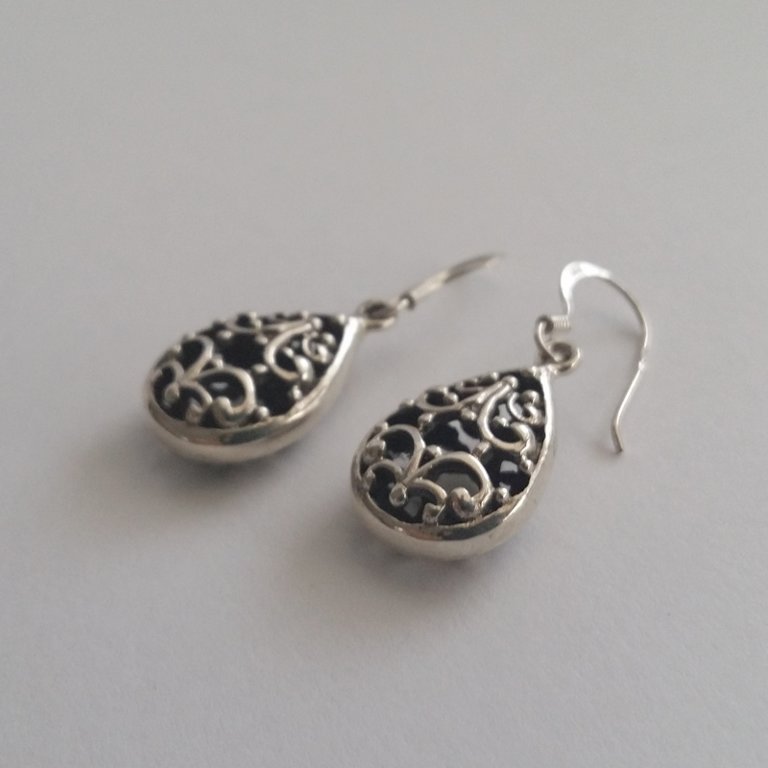 Earrings with Oriental Look Jimena