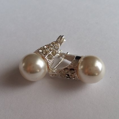 Silver Earrings with Pearl and Zircon Lady D Zircon