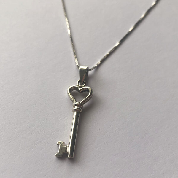 Heart Key Pendant Llave Corazon