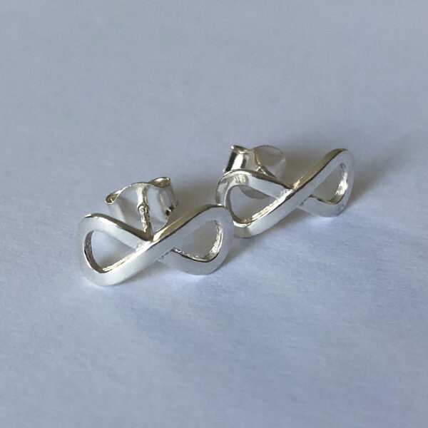 Sudraba auskari Infinito Studs